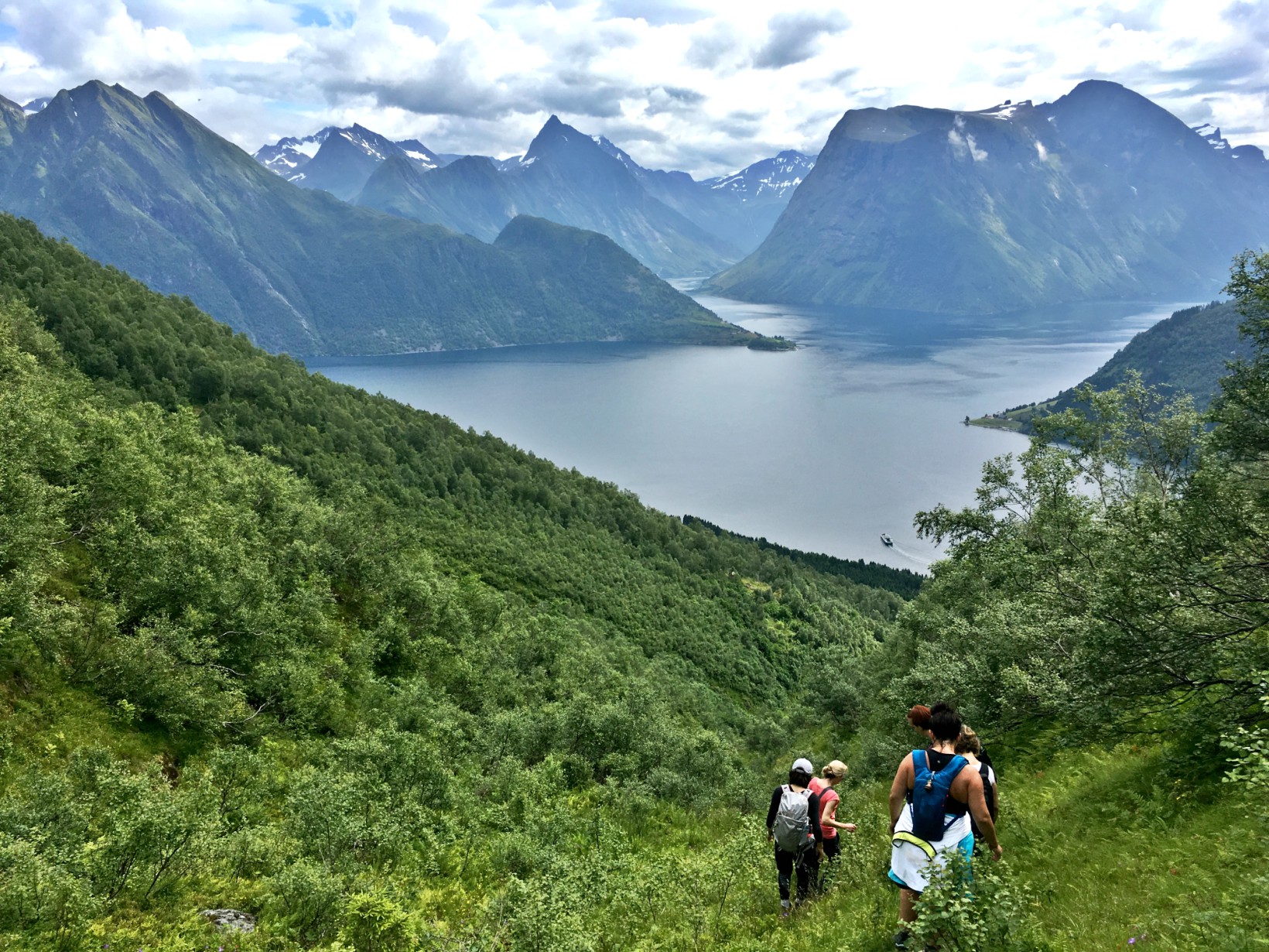 hiking in norway retreat