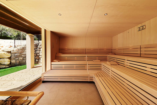 Italy - yoga retreat relaxing accommodations - open sauna picture